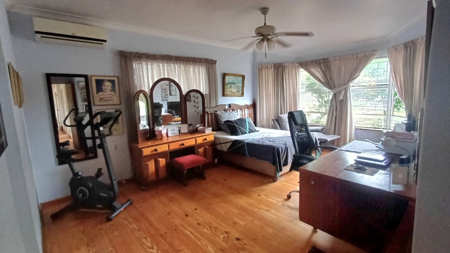 5 Bedroom Property for Sale in Vanes Estate Eastern Cape